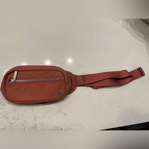 Lululemon Wunderlust Belt Bag